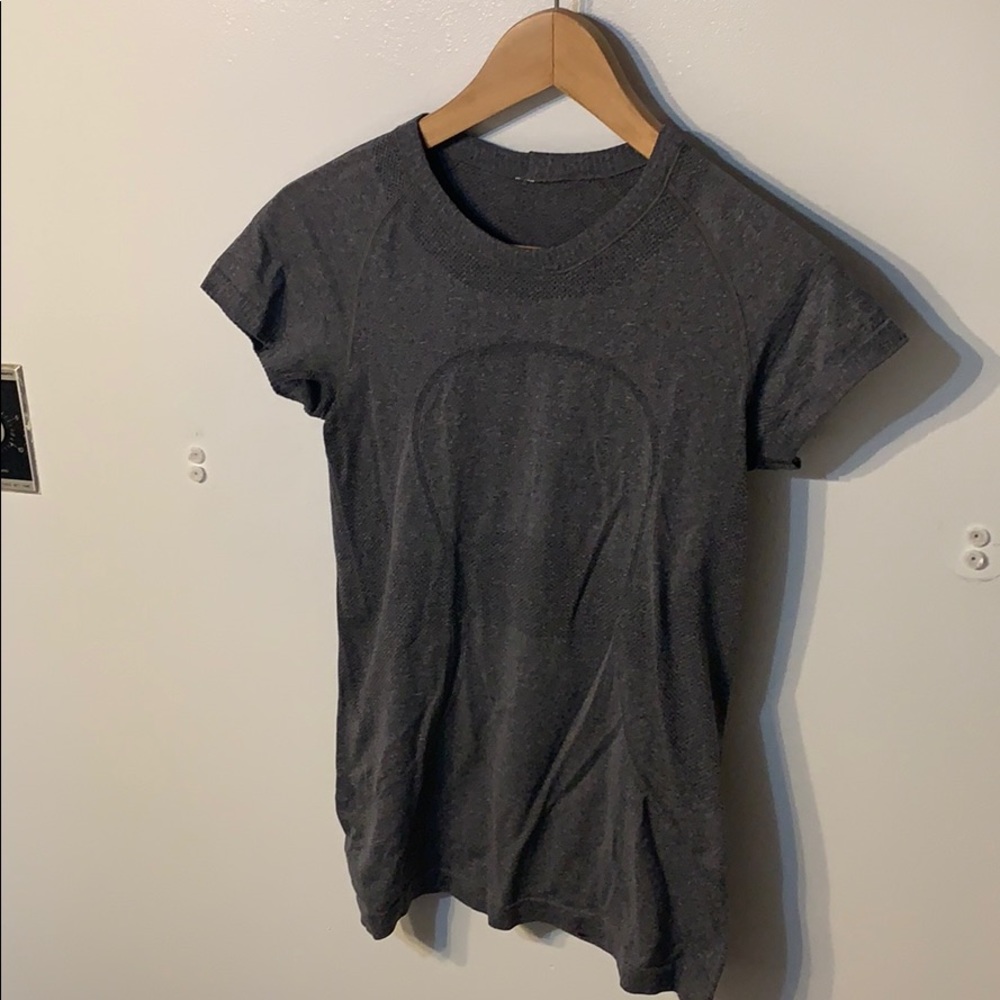 Lululemon Short Sleeve Tee